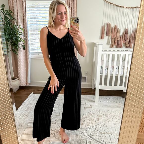 Cupcakes and Cashmere Pants - Cupcakes and Cashmere Pinstripe Jumpsuit Black White